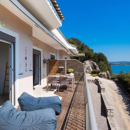 Meteora Suites Никиана Екстериор снимка
