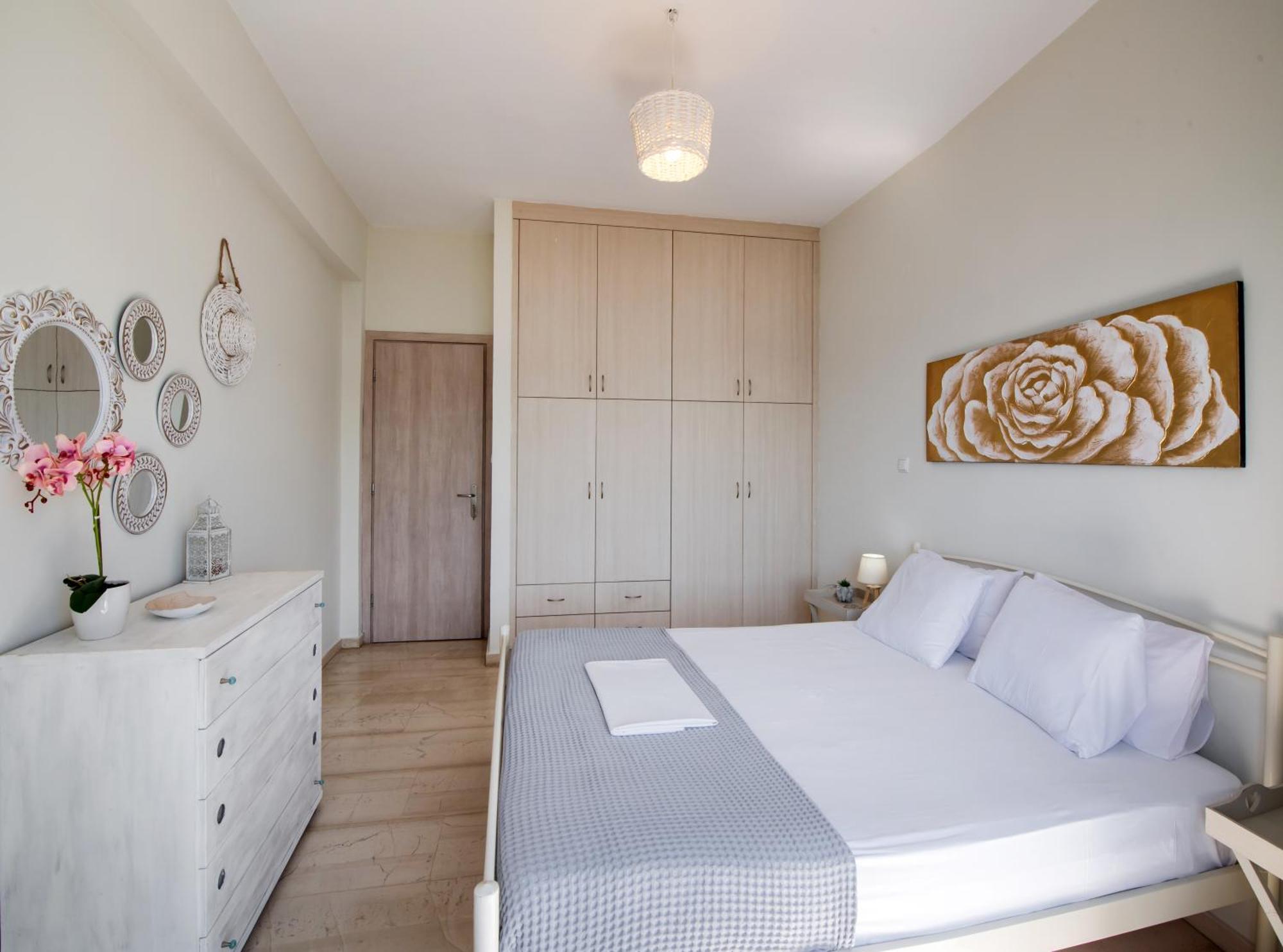 Meteora Suites Никиана Екстериор снимка